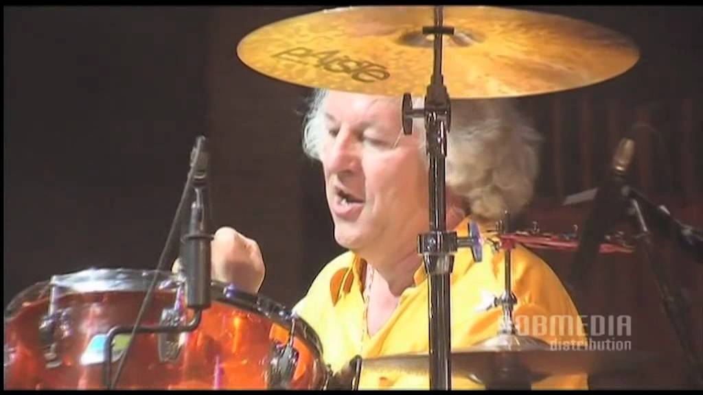 Drum Legends feat. Hermann Rarebell + Pete York + Charly Antolini - Lightfoot fantasies