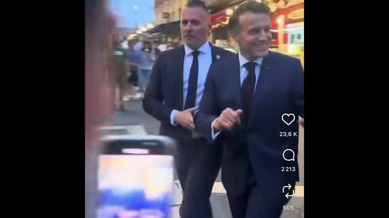 Emmanuel Macron sort d&rsquo;un restaurant bourr&eacute; et &eacute;vite la chute, rattrap&eacute; par son garde du corps 