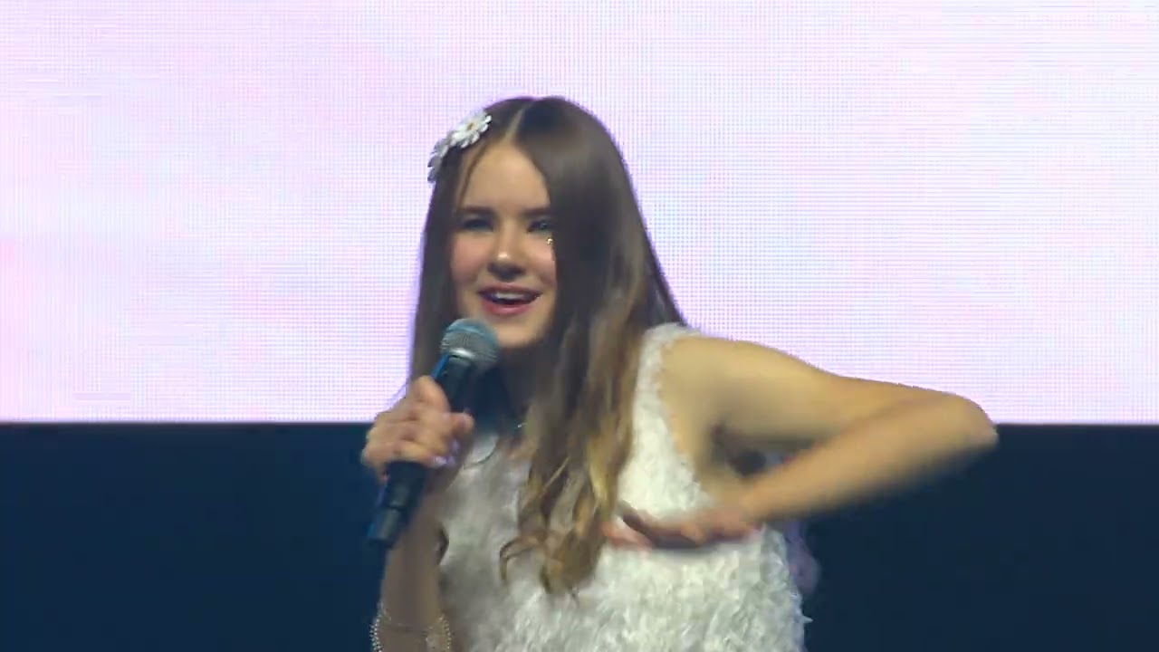 Выступлении Анастасии Брайт в Ледовом Дворце 🎶