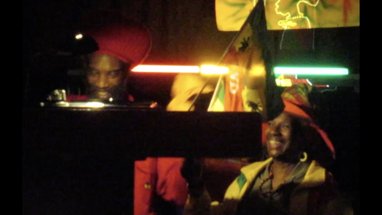 Jah Youth Roots Ambassador plays 'Door Peep' @Lambeth Town Hall, Brixton, London SW2 1RW 5/5/2023