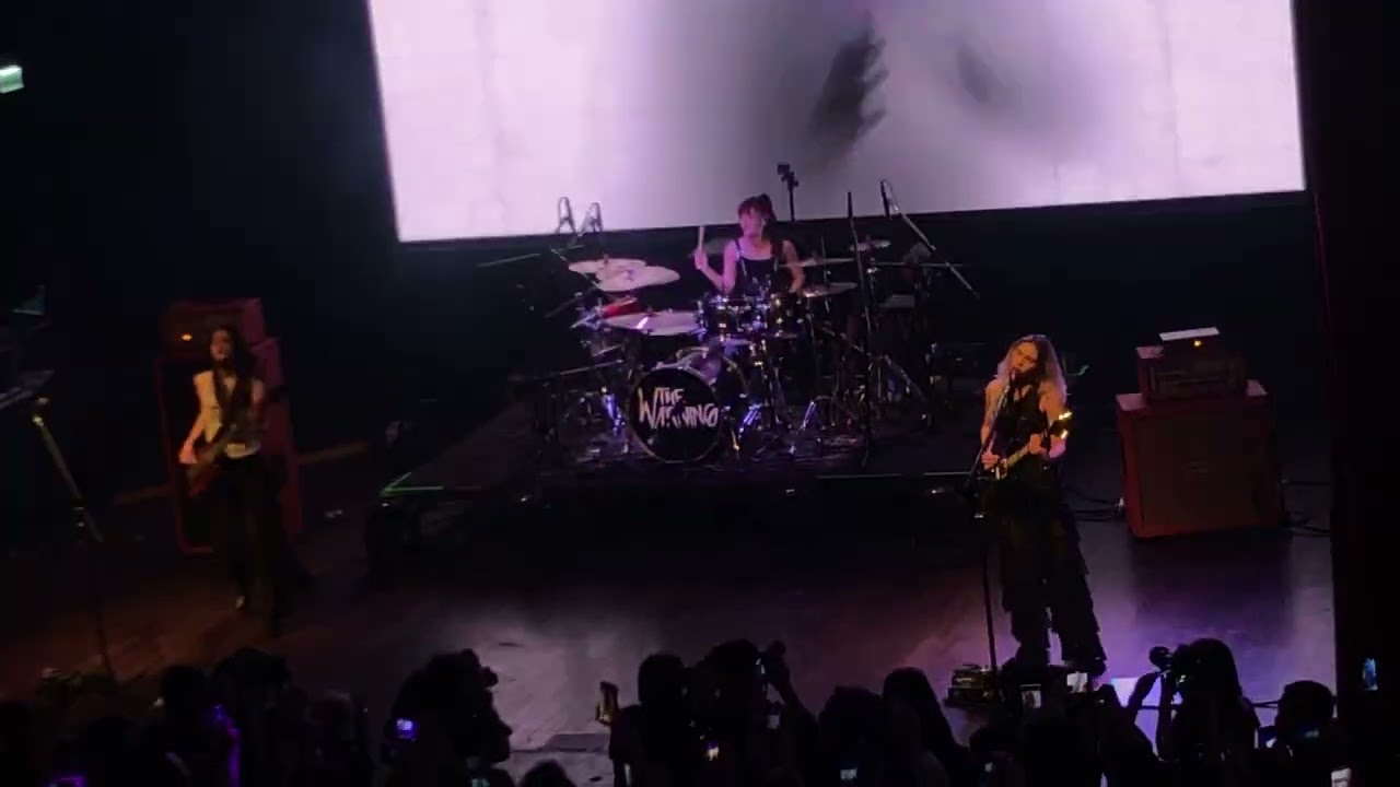 The Warning - Six Feet Deep - Teatro Flores Argentina 13/03/2025