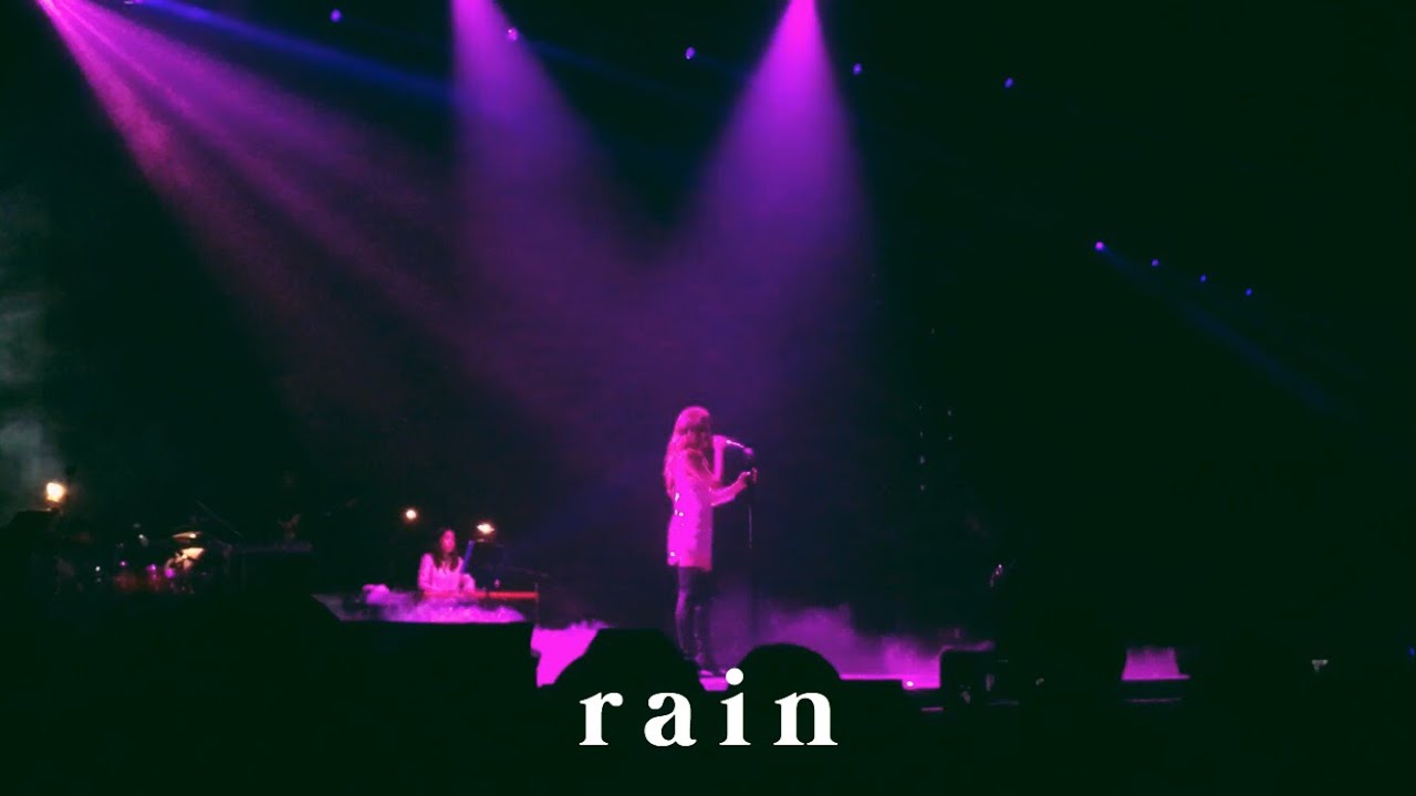 181202 ’s…TAEYEON CONCERT in BANGKOK - Rain