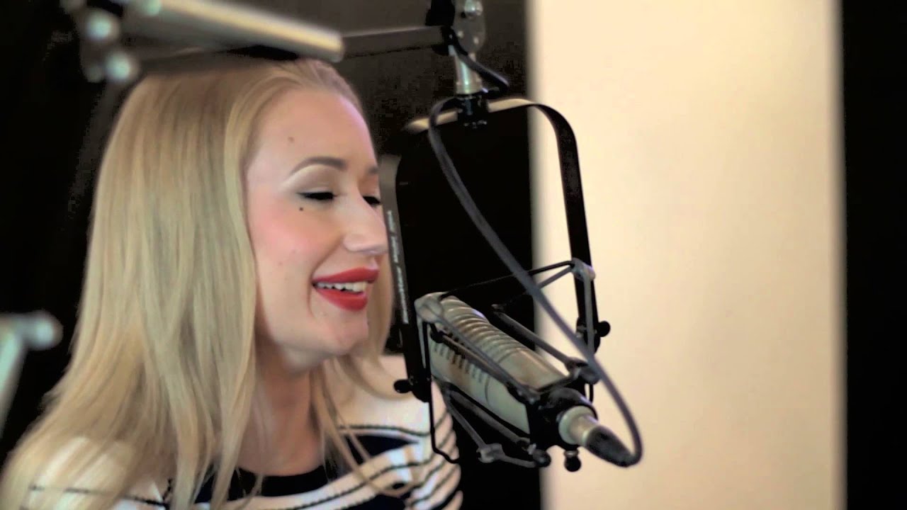 Iggy Azalea talks about celeb women she's worked with