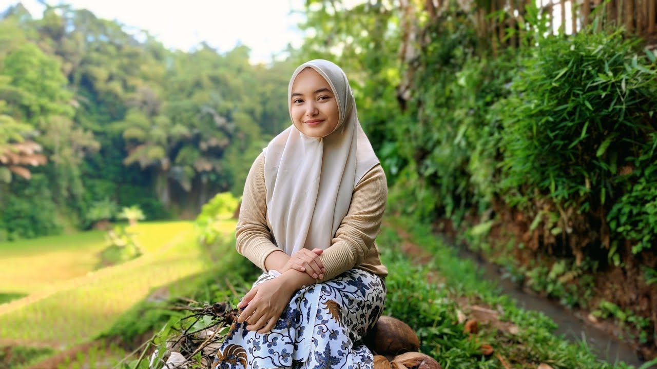 KABAR TERKINI‼️ NENG ERNI GADIS CANTIK PULANG KAMPUNG, SEKARANG JUALAN KAREDOK DI DESA