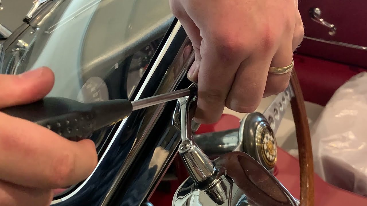 How to | Installing 'clip on' side mirrors on to Jaguar E-type