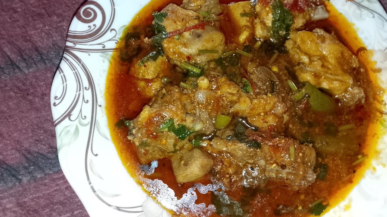 Aaj Maine banai chicken kadai bahut hi achcha aur laziz 😋😋😋👍🏻👍🏻❤️❤️