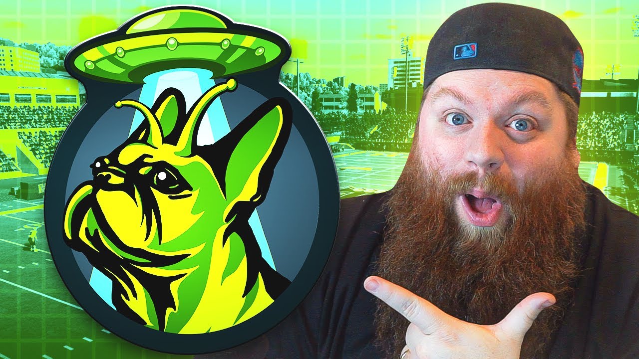 I BUILT A COLLEGE FOOTBALL TEAM IN ROSWELL NEW MEXICO | Martian Frenchies #1 (stream) 