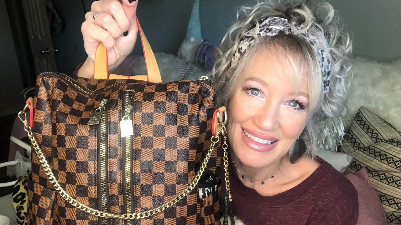 Что в моей сумке?! Меняю сумочку! КУЧА вещей!