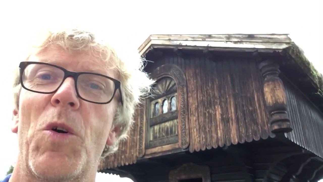 Stabbur fra Sarabråten flyttet til Kongsberg
