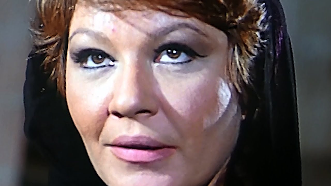 شويكار و نادية الجندى و حسين فهمى و عادل أدهم و الفيلم النادر جداً الممنوع  ( القرش )