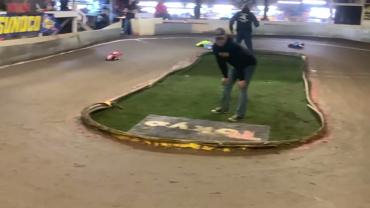 RC Midwest Modified Heat race Skip’s RC Raceway