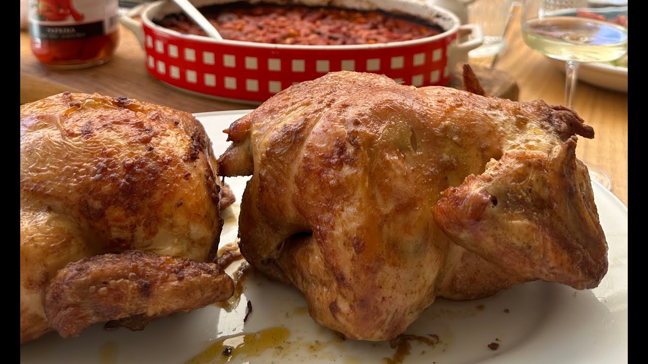 Piščanec z ražnja in pečen fižol
