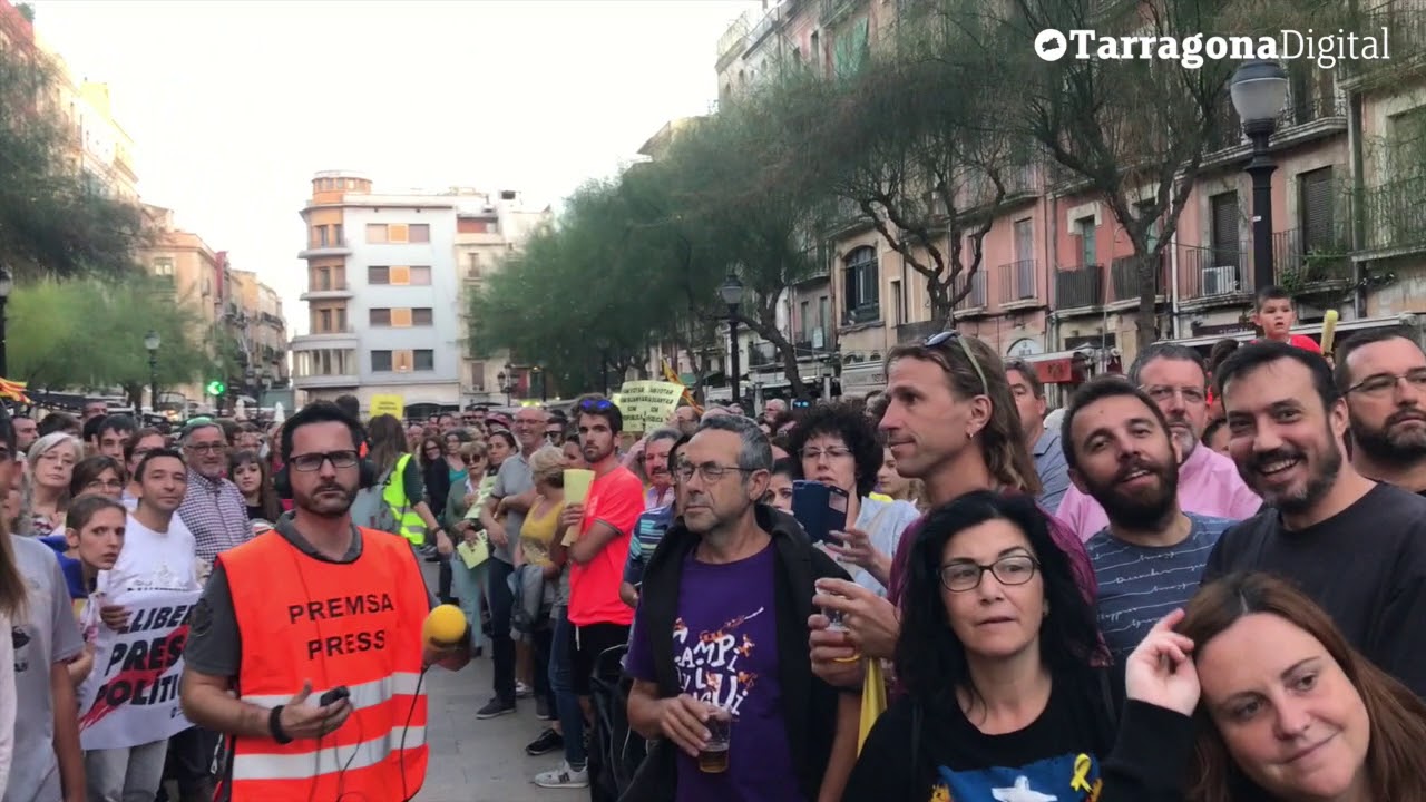 Tarragona es manifesta per commemorar el primer aniversari de l'1-O