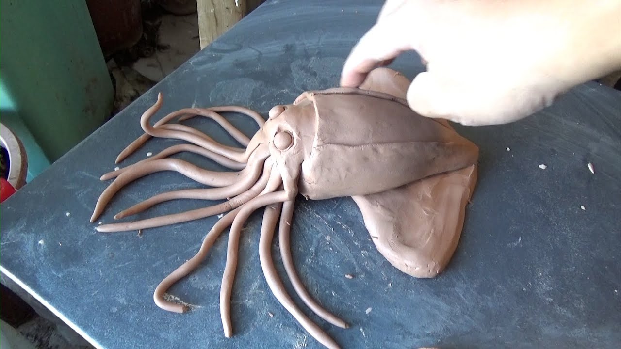 Making a squid with mud and clay | DIY easy clay animals