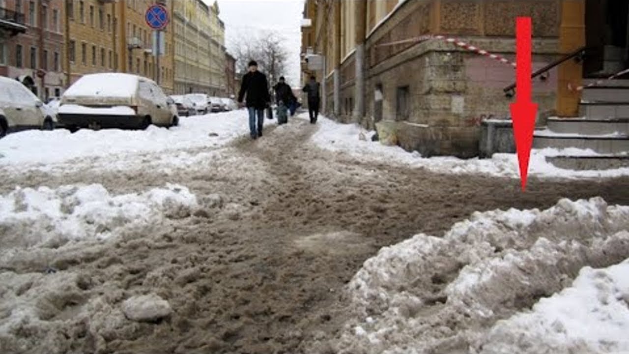 То, что нашла девушка в сугробе ужаснуло даже опытных волонтеров!
