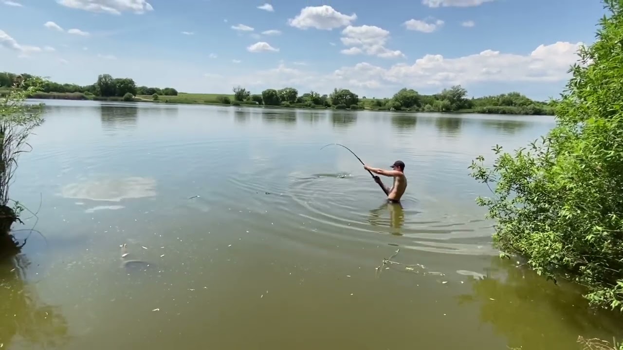 Amikor a harcsa az erősebb 2. Rész. Harcsafárasztás a vízből- Giant catfish catch from the water!