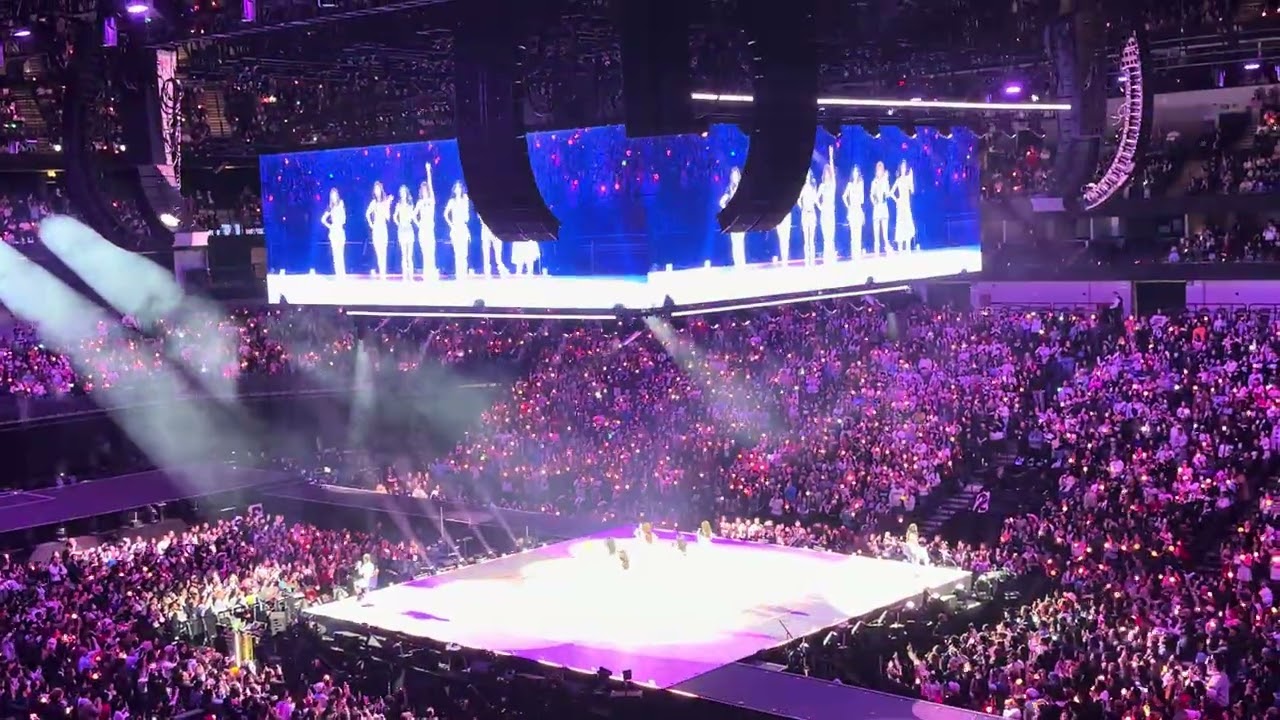 TWICE - Strategy (Live at American Airlines Center, 1/31/2026)