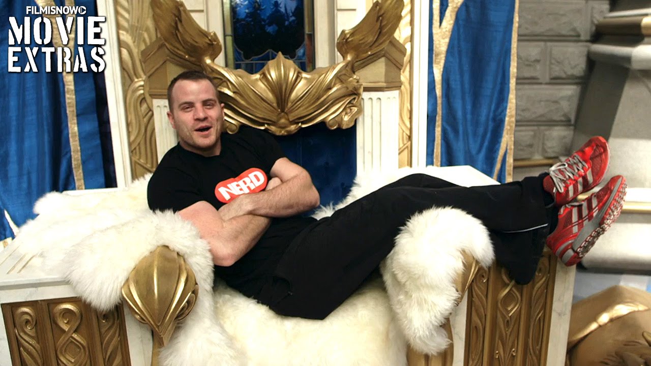 Warcraft 'Rob Kazinsky Tours Throne Room & Costume Walkthrough' Featurette (2016)
