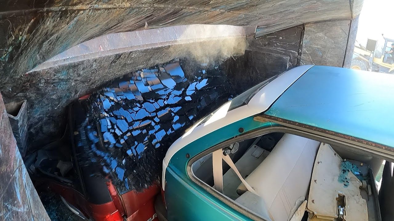 Car Crushing: Satisfying ASMR with the Al-Jon 20 Crusher at the Scrap Yard