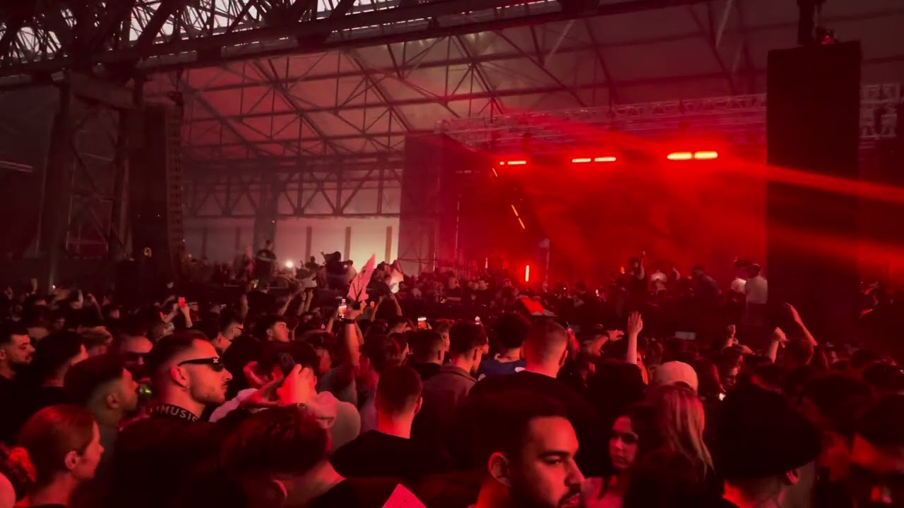 Marco Carola b2b Luciano @ Hala Laminor 2024 - 06:50