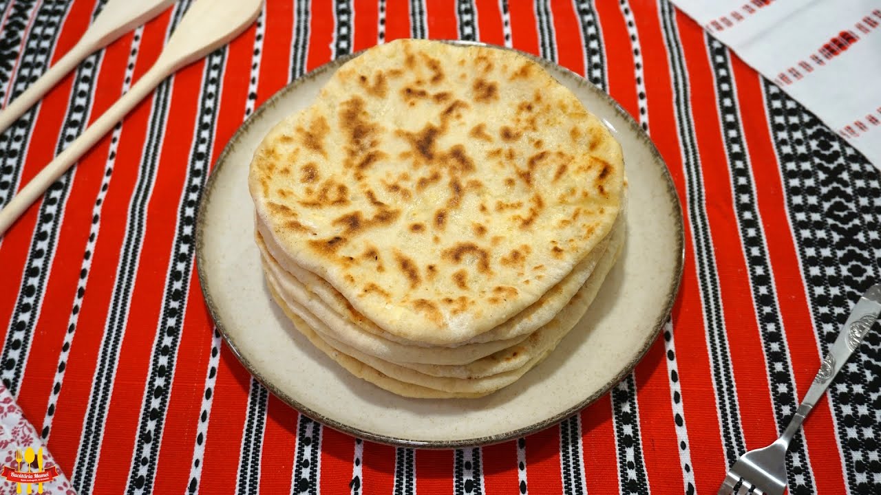 Turte Umplute cu Brânză și Cașcaval | Bucătăria Mamei