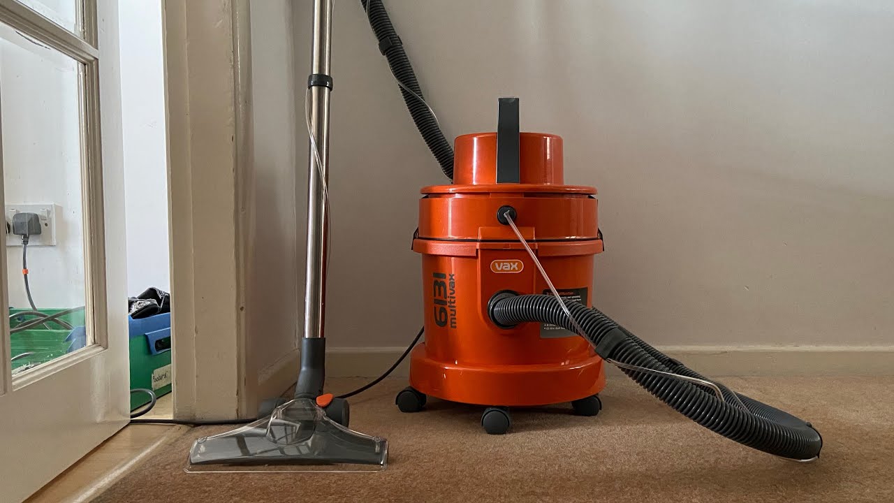 Carpet Cleaning!! Dry and wet cleaning with the Vax 6131 multivax