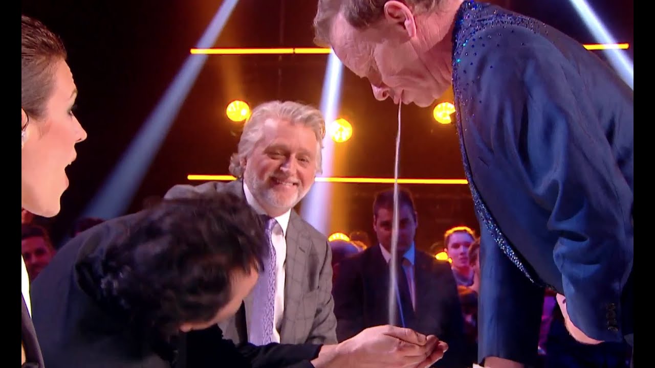 Stevie Starr the man who regurgitates all - Semi-Final 2 - France's Got Talent 2014