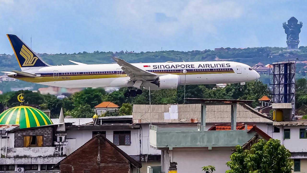 🇮🇩✈️MAGNIFICENT BALI PLANE SPOTTING | The View is Amazing