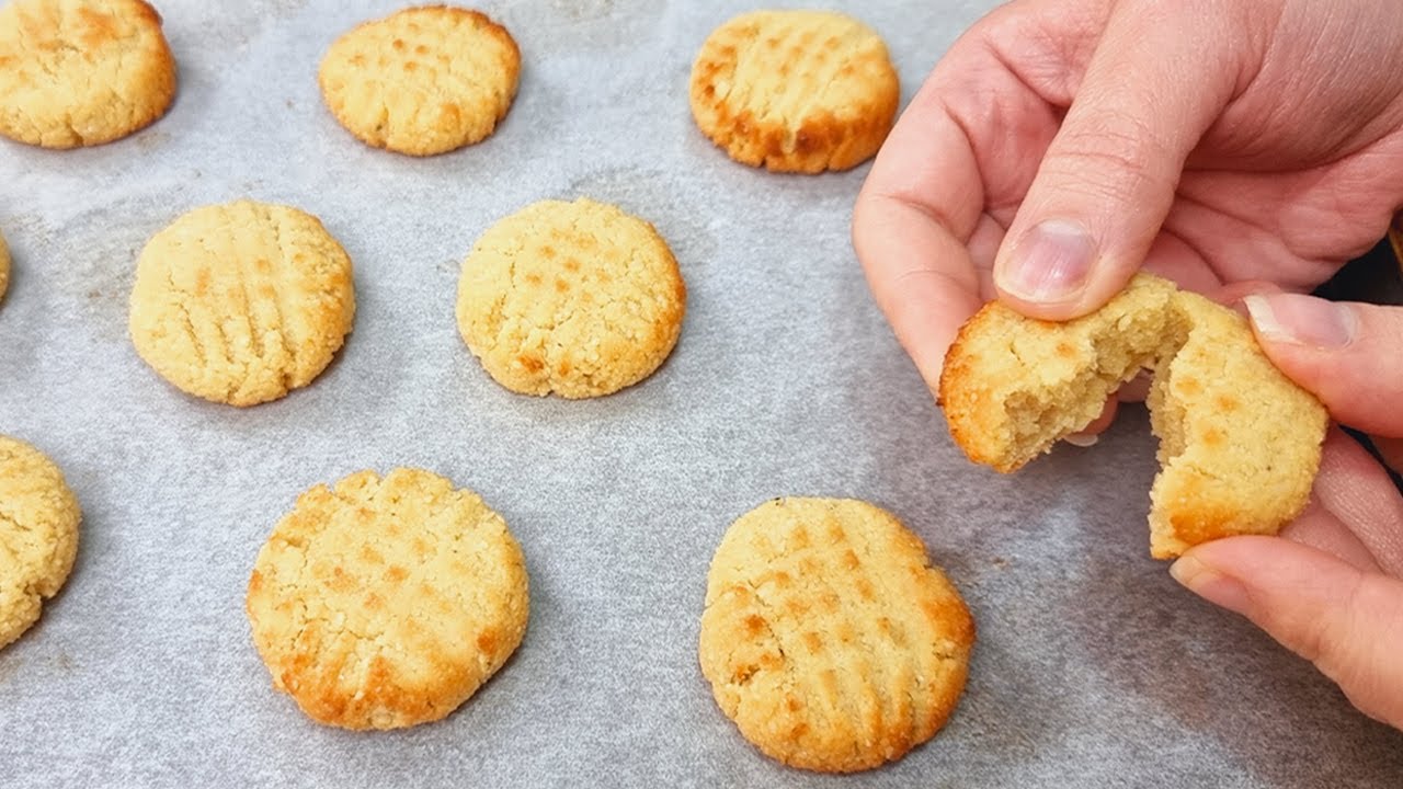 ZERO TRIGO E AÇÚCAR! Só 4 Ingredientes e Baixo em Carboidratos - Biscoito Low Carb e Sem Leite