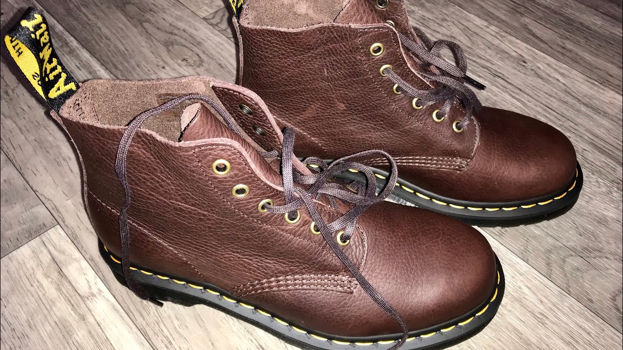 Dr. Martens1460 PASCAL Ambassador. Crazy horse