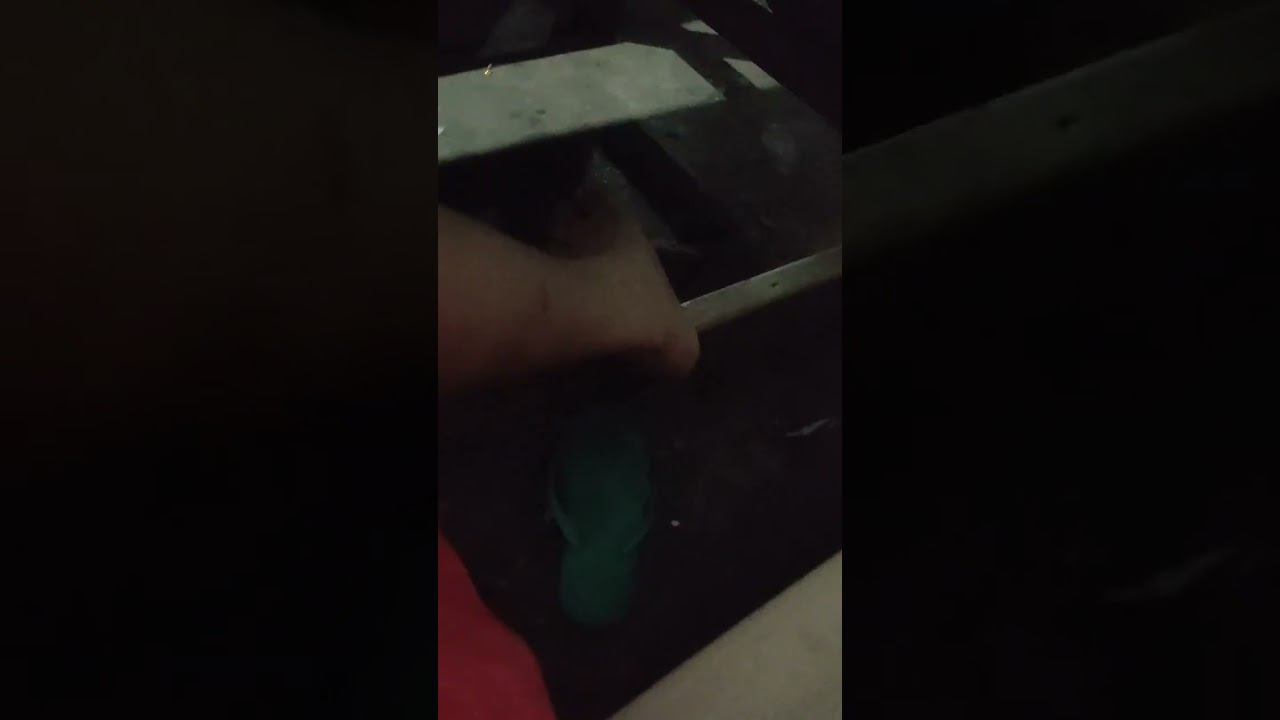 NAKAKATOT YUNG KAPIT BAHAY KO