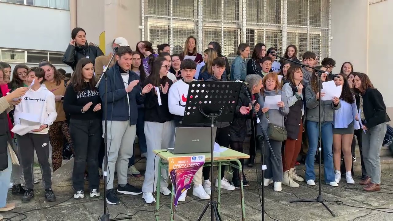 IES MOSSÈN ALCOVER. 8-M. KARAOKE COEDUCATIU (V). ALUMNES i PROFESSORS DEL MOSSÈN