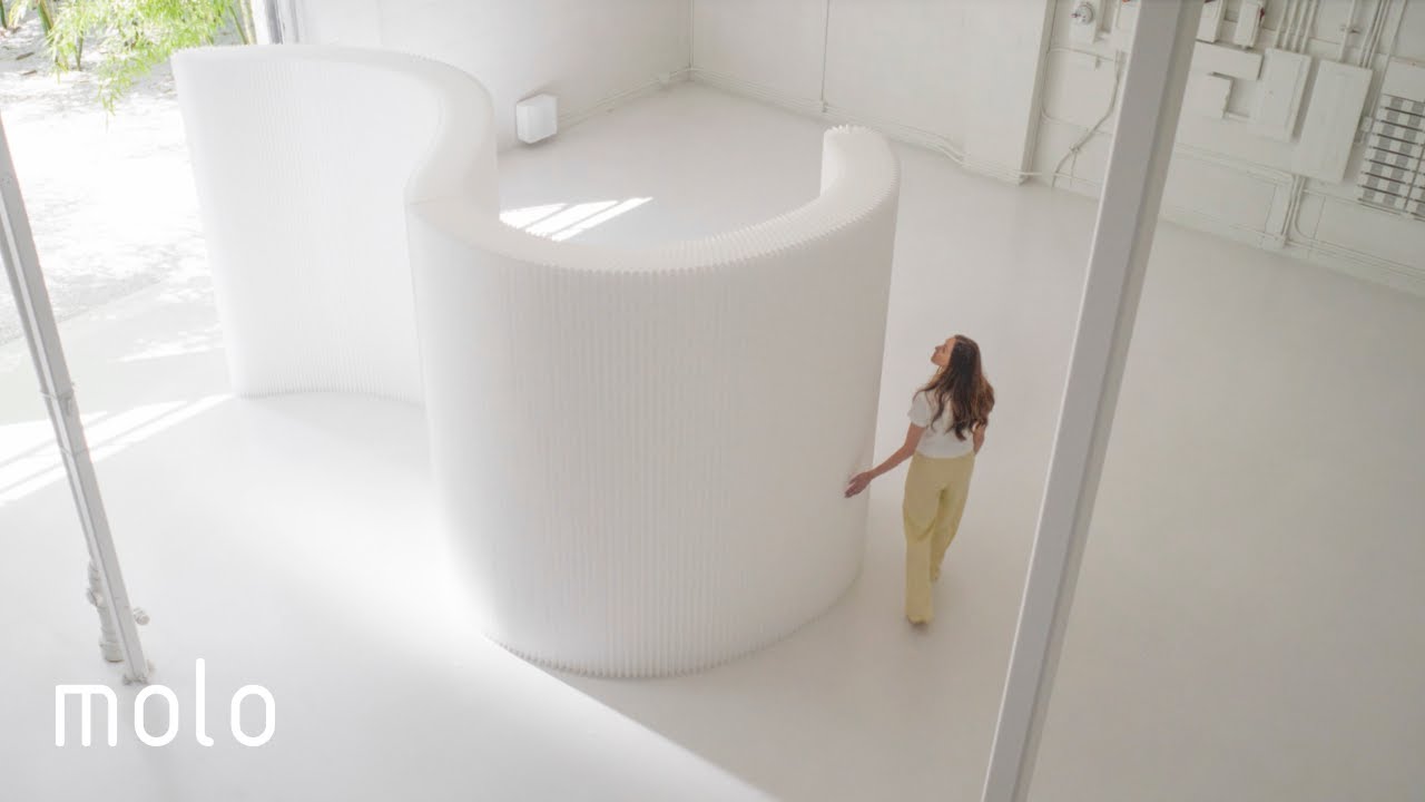 assembling white textile softwall | molo