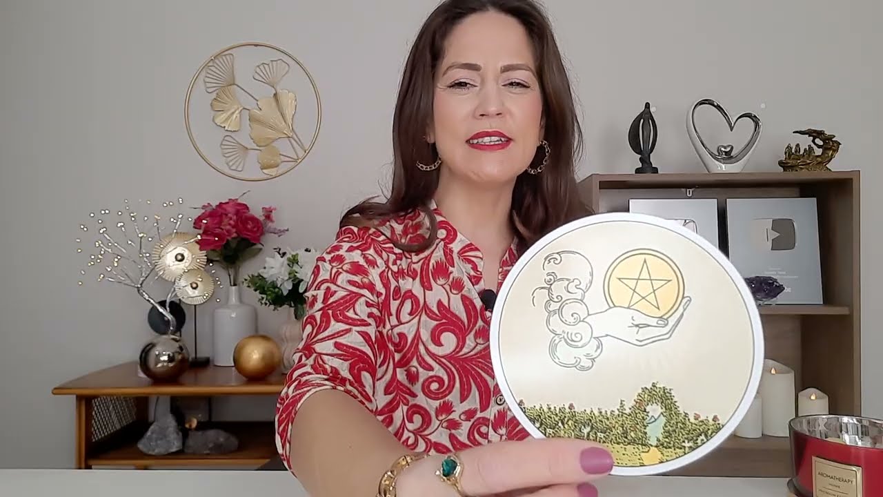 CAPRICORNIO-OCURRE ALGO INMENSO QUE LLEGA POR SORPRESA !EL DIVINO MOVIO LAS COSAS EN TU CAMINO!