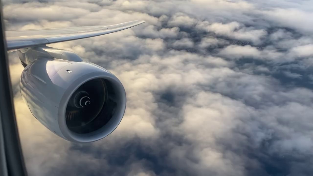 AA 777-200 MIA-JFK Powerful takeoff!