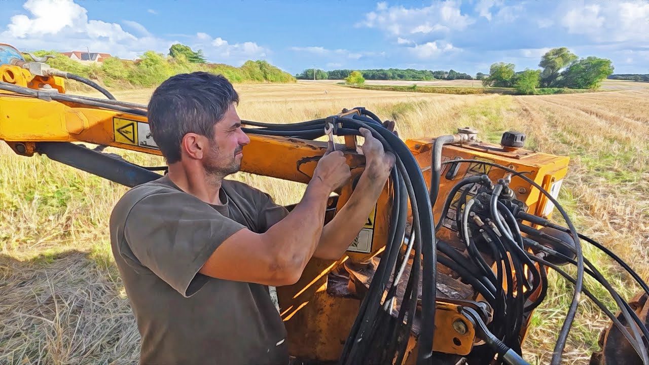 The hydraulic hose of the HS mower rotor