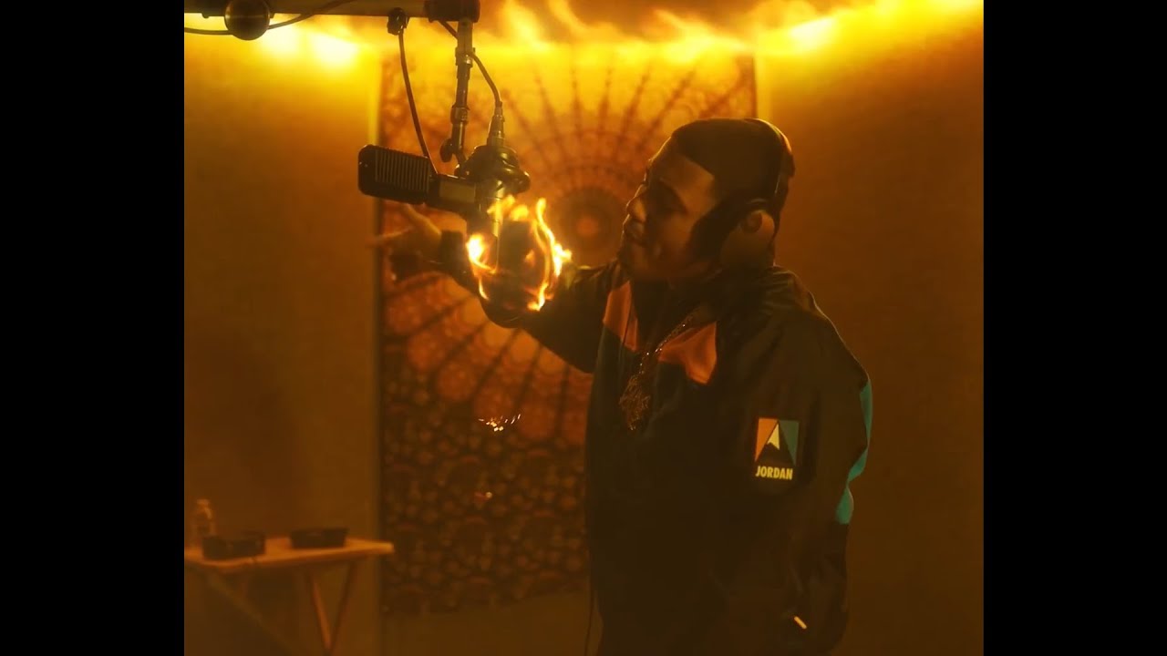 (FREE) Myke Towers x Eladio Carrion Type Beat - 