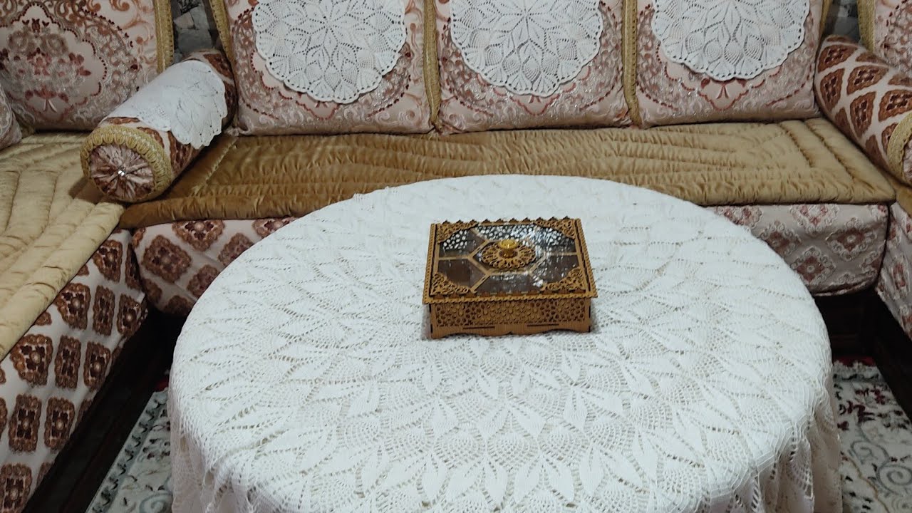 كروشي عزيزة مع مستجدات اكسسوارات ومفارش  الطاولة والبلاطو. لاصحاب الذوق الرفيع .