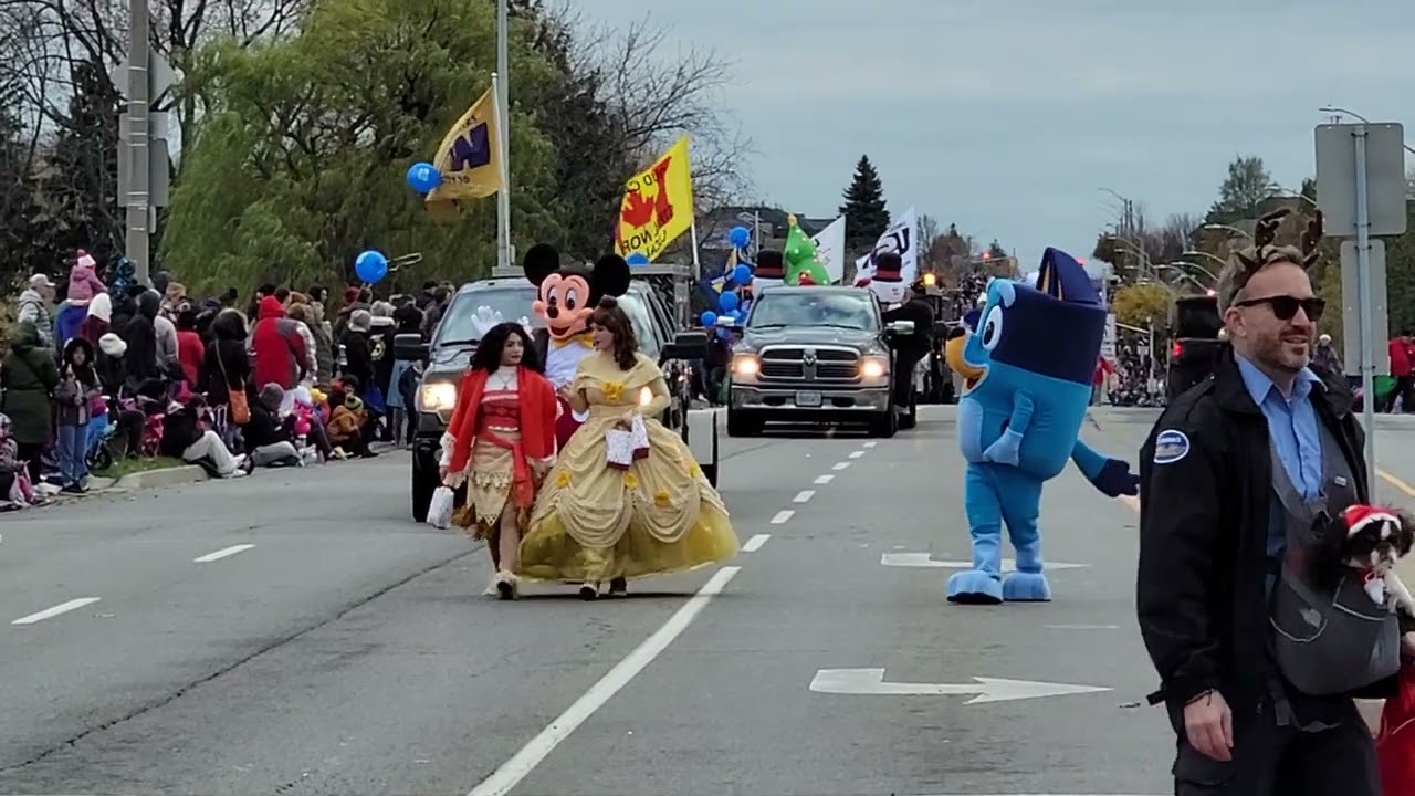 Santa Claus parade Hamilton Ontario 2024