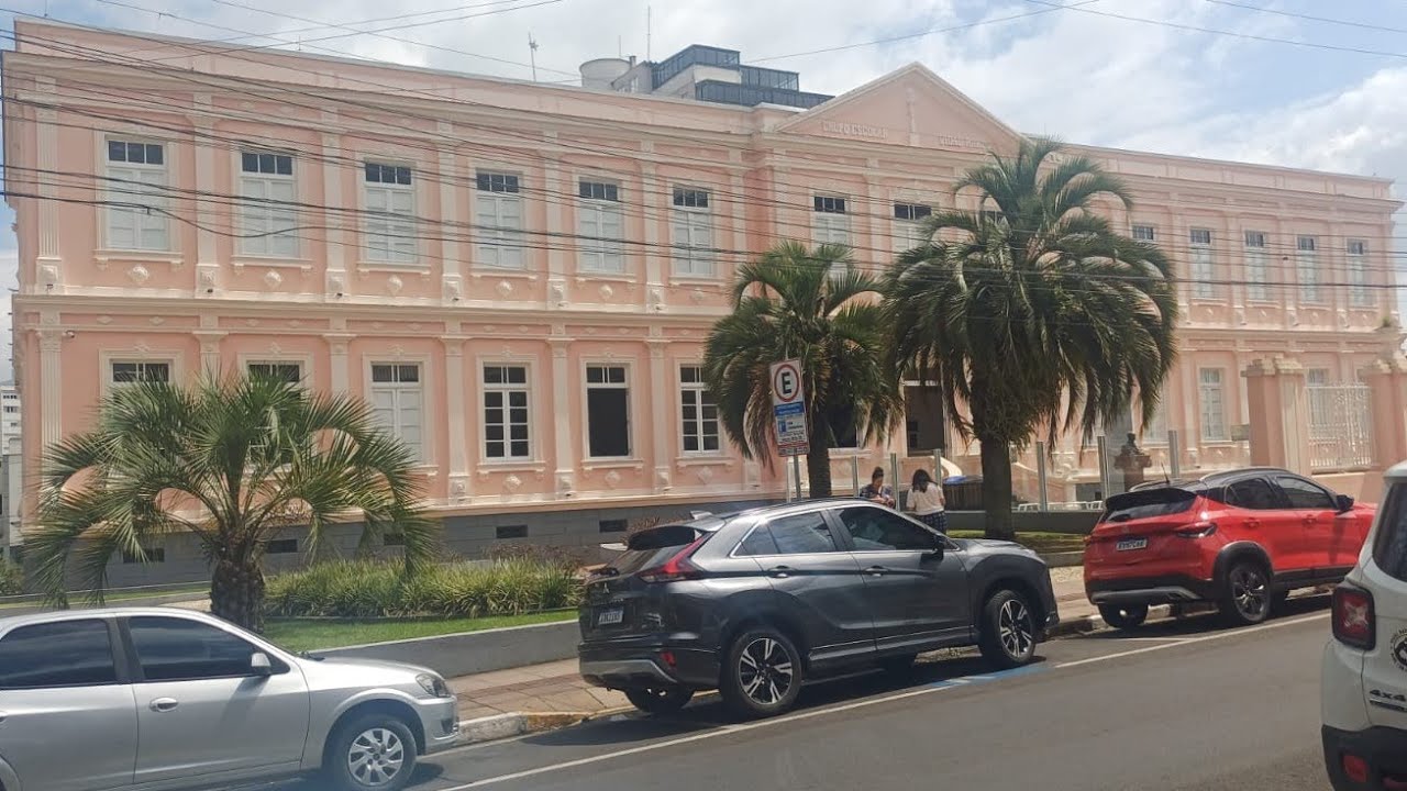 Lages, andando no centro de carro