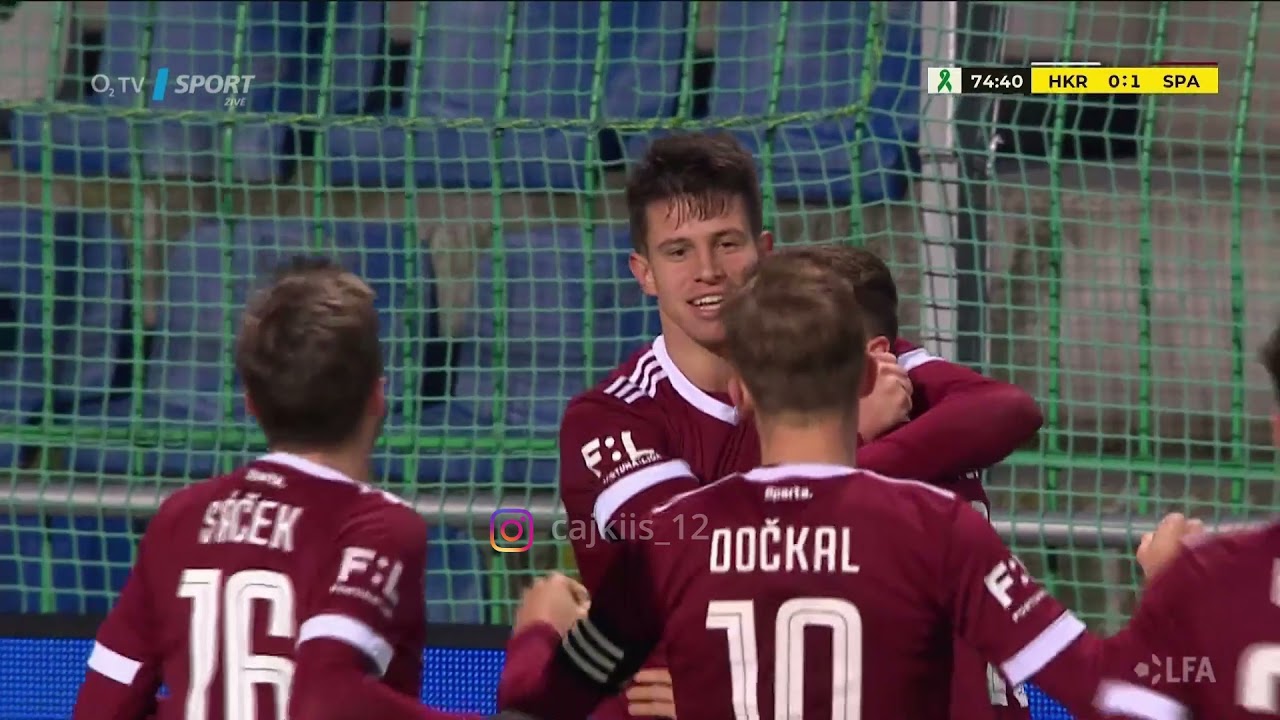 Adam Hložek 1 gol Hradci Kr&aacute;lov&eacute;