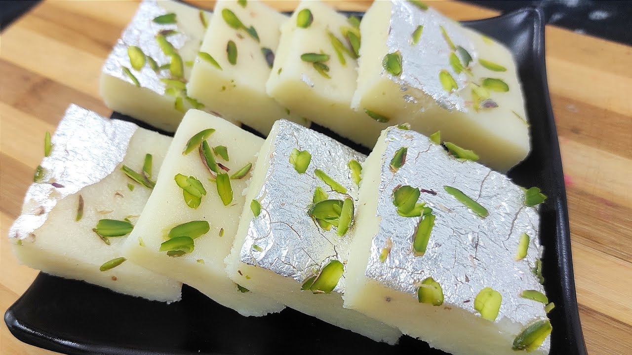 हलवाई जैसी बर्फी सिर्फ 2 चीजों से घर में आसानी से बनाये - Barfi Recipe | How to make Barfi
