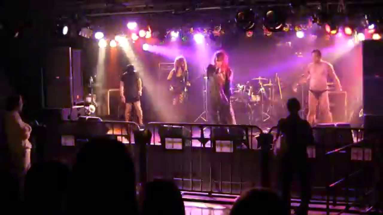 ライブ中にメンバーにブチ切れる