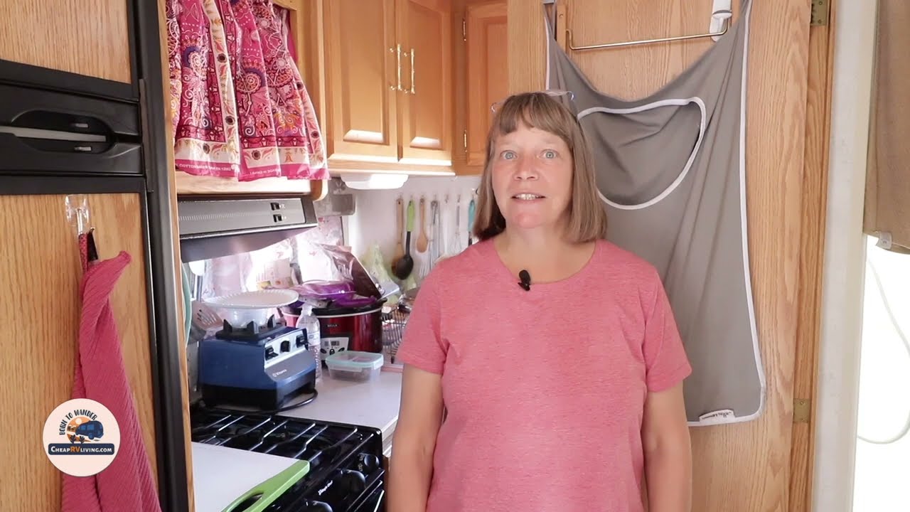 Tour of Solo Woman Living in a Class C RV