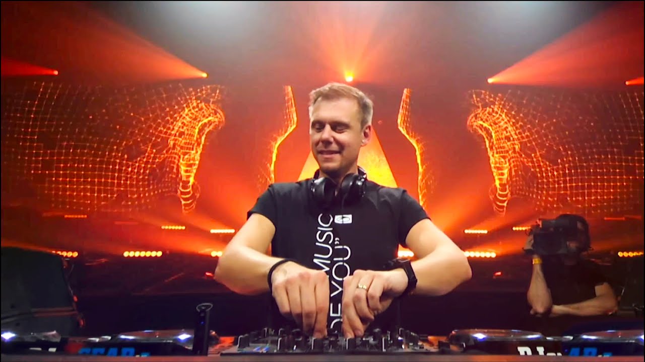 Saltwater - The Legacy (ReOrder Remix) played by Armin van Buuren | A STATE OF TRANCE 950