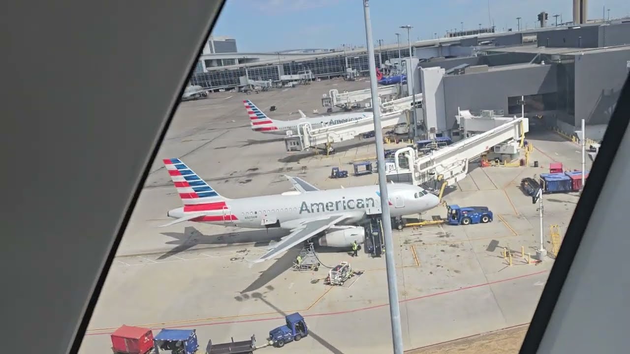 SkyLink train - full trip around DFW airport (with subtitles)