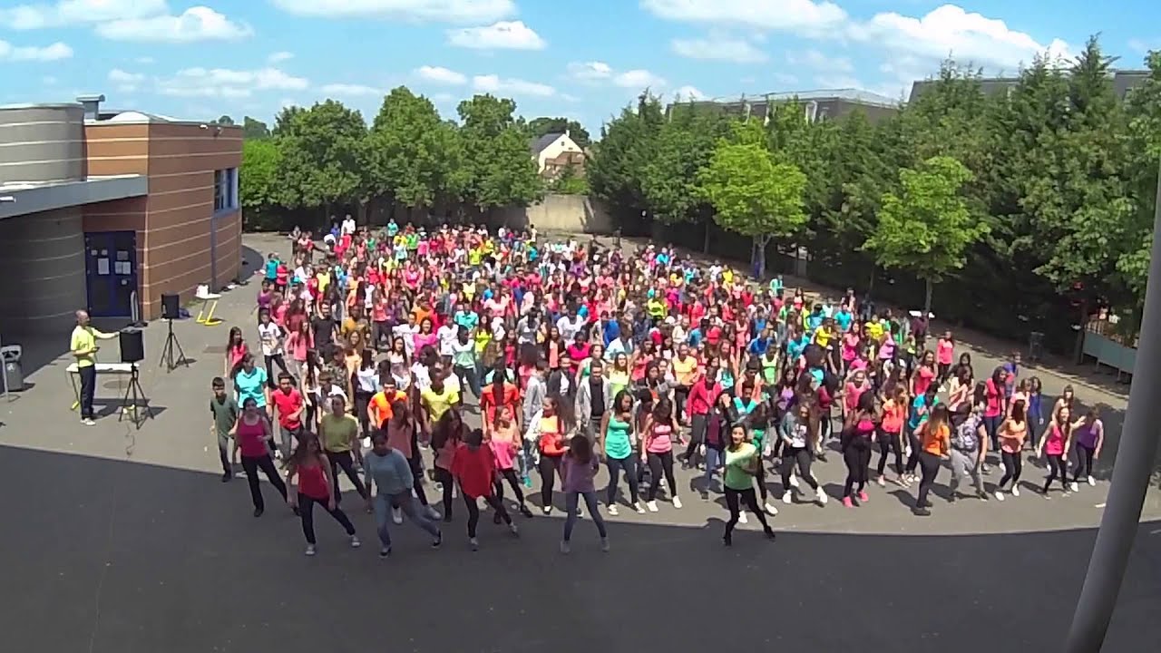 Flash mob du collège Monthéty de Pontault Combault