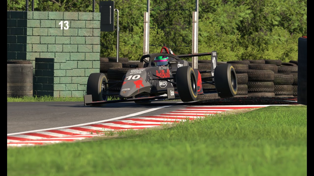 Quali lap at Oulton Park in a F4 car [iracing]