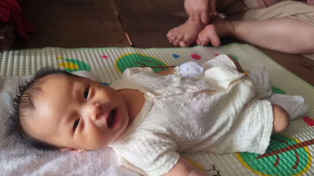 Em gọi bình sữa Thiên Di ( bé Bông) chào cả nhà mình ạ #learnontiktok #tiktok #bebong #thiendi
