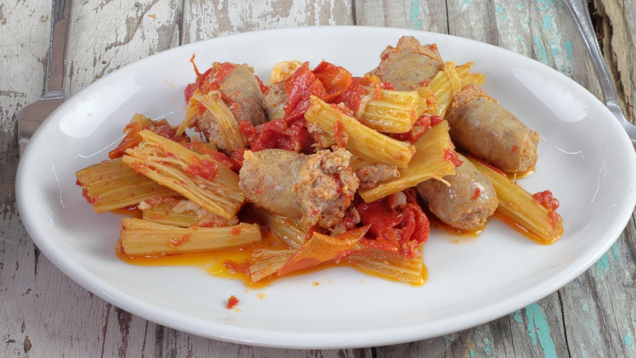 Gobbi con la salsiccia